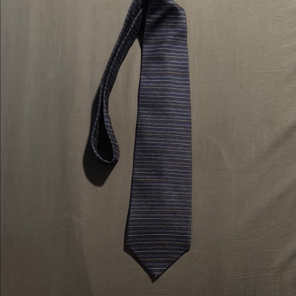 Claiborne Men's Silk Tie Black Gray Striped Professional Formal